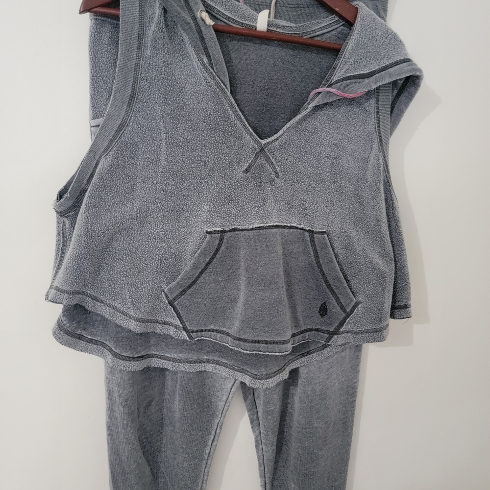 Free people jogger set